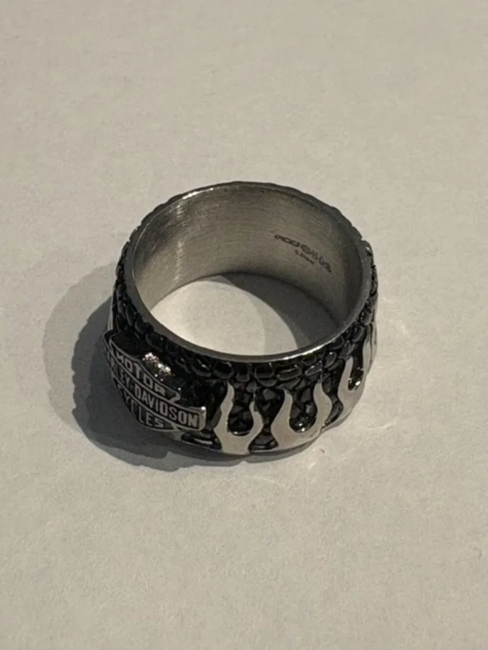 HD MEN'S SILVER TEXTURED FLAMES RING SIZE 10